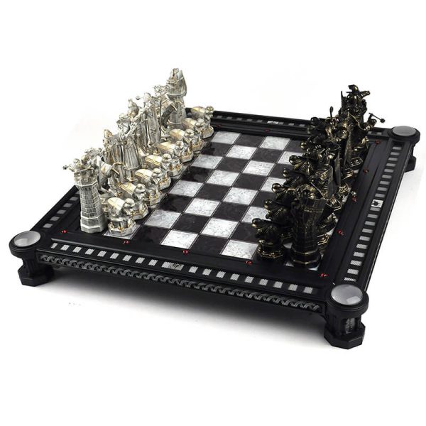 Harry Potter Finale Challenge Chess Set2